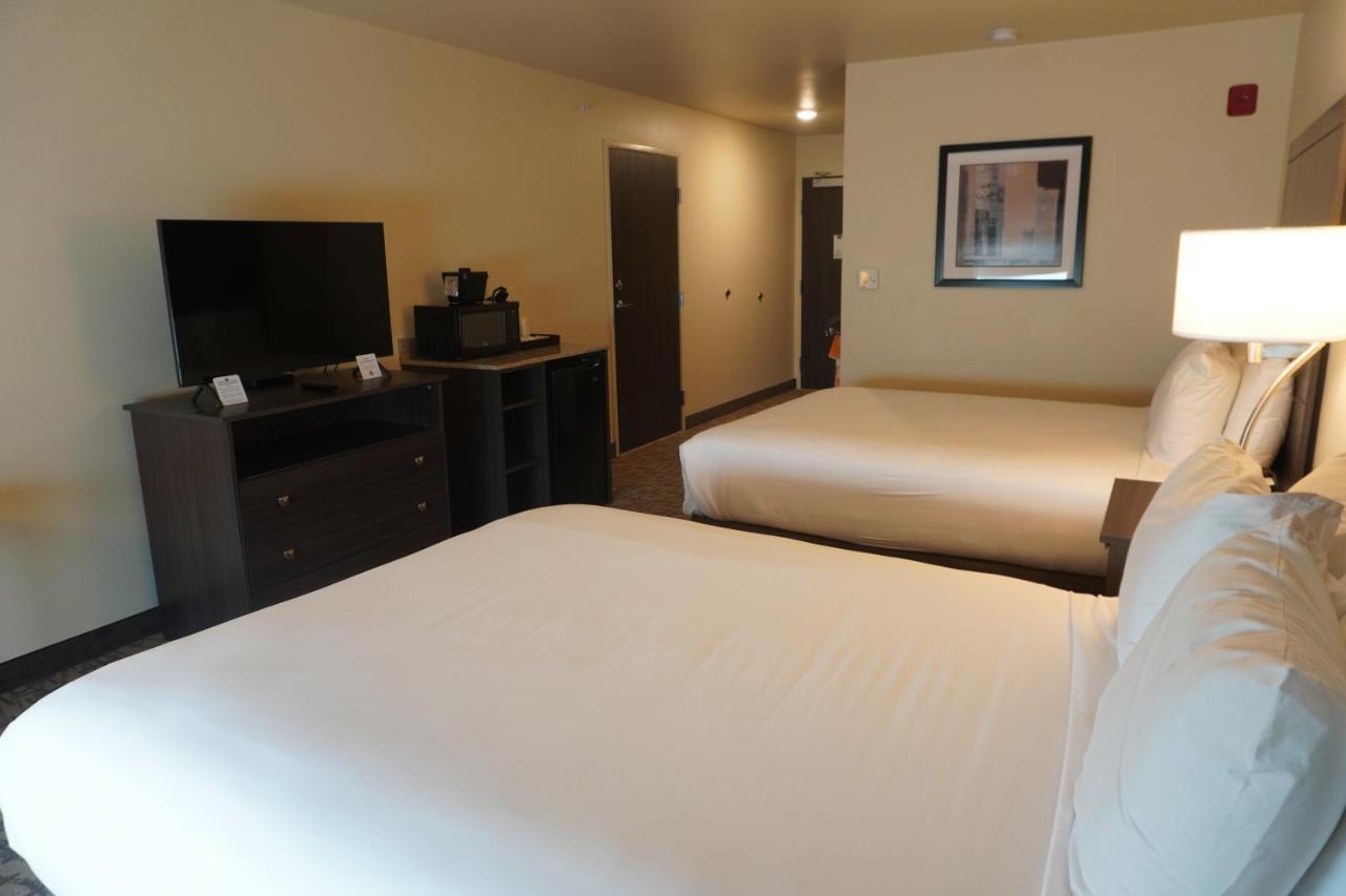 Comfort Inn & Suites Medina ภายนอก รูปภาพ